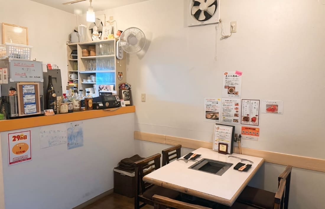 西つつじヶ丘の焼肉ほれぼれ店内画像